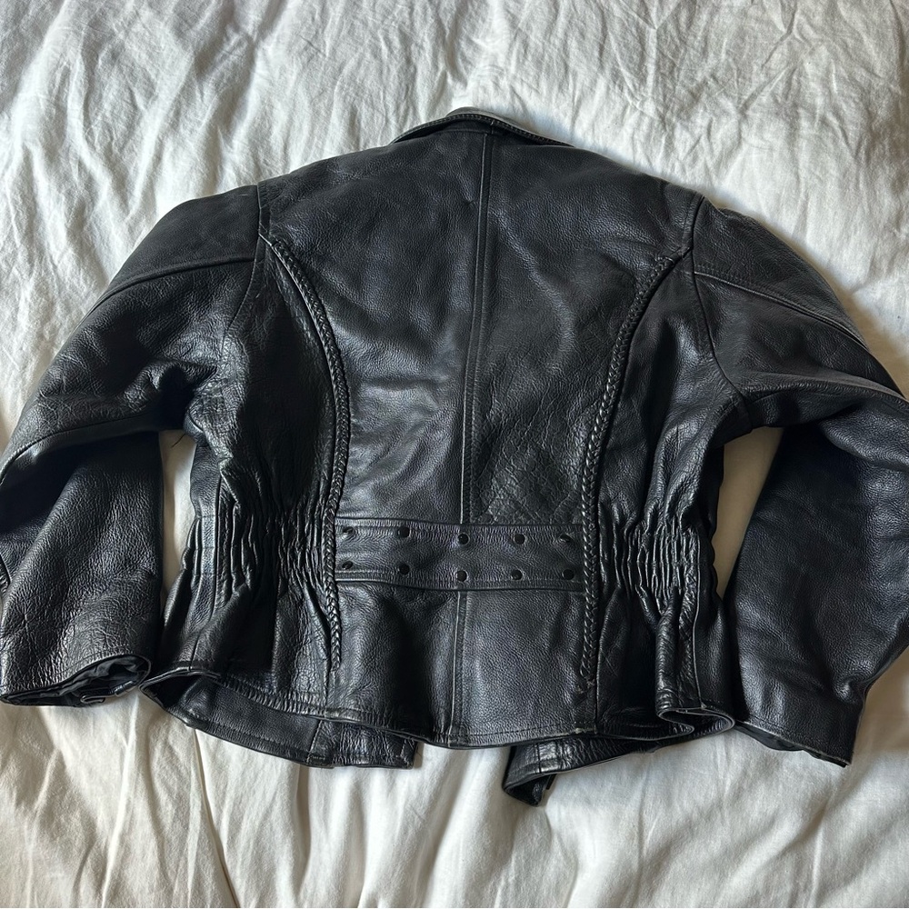 Vintage Leather Moto Jacket | lined & beautiful details | size small/medium - Picture 11 of 11